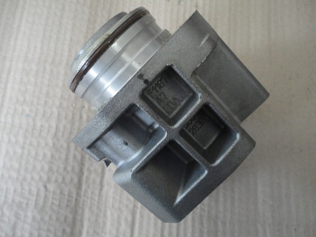 фото №15, Слив масла turbo mitsubishi fuso canter 3.0