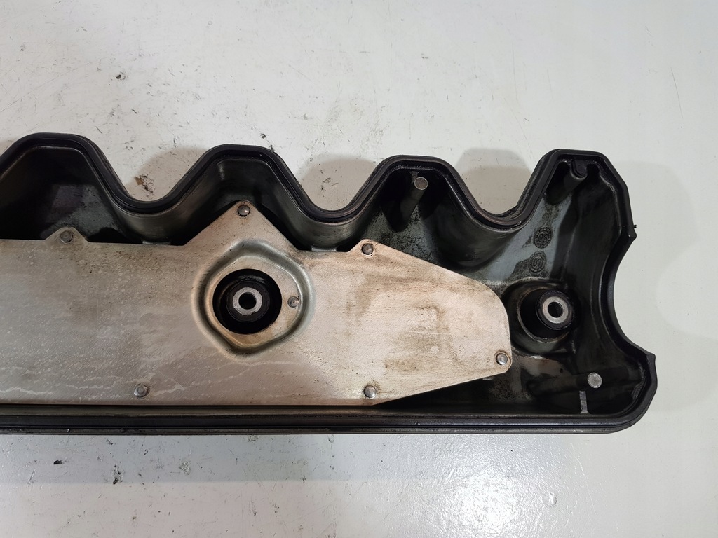 фото №8, Крышка клапанов 074103469p vw crafter 2.5 tdi ceb