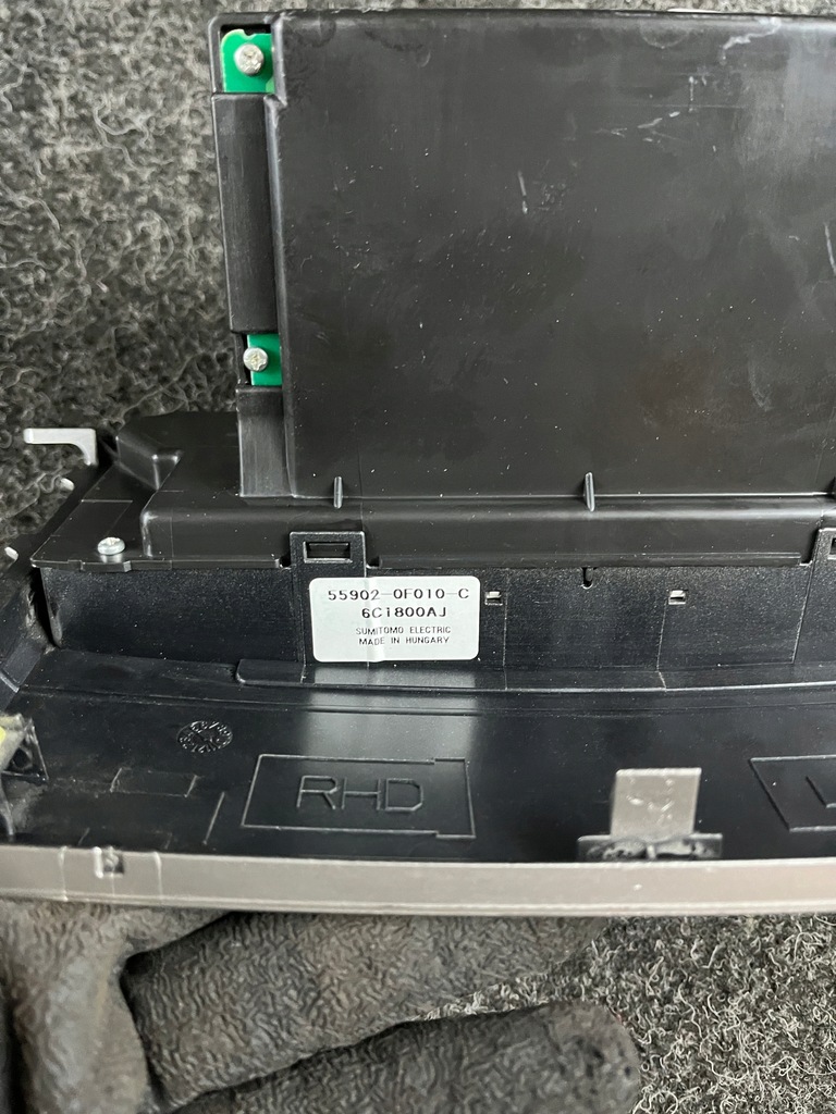 фото №12, Toyota corolla verso ii панель управление обдув 559000f030