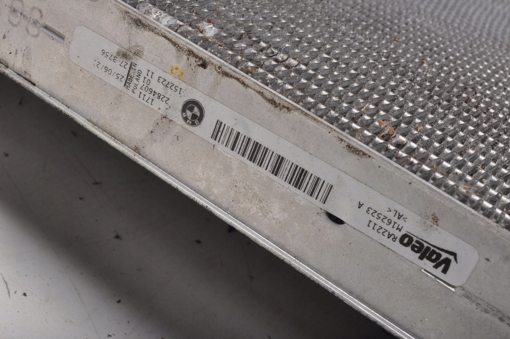 Bmw f80 f82 f83 f87 3.0 радиатор воды 2284607 czytaj описание с Разборки