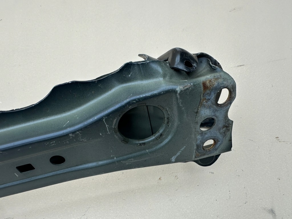 фото №14, Toyota rav4 v 5 19r- балка pas передний усилитель радиатора