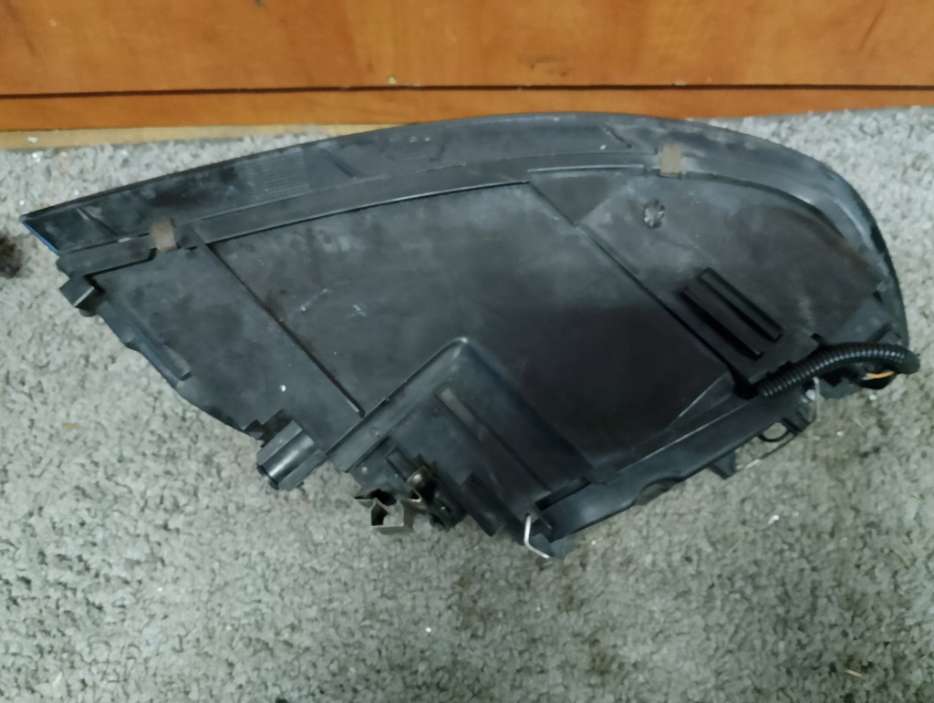 фото №8, Лампа левый перед левая передняя volvo s40 v50 04-07 30698885