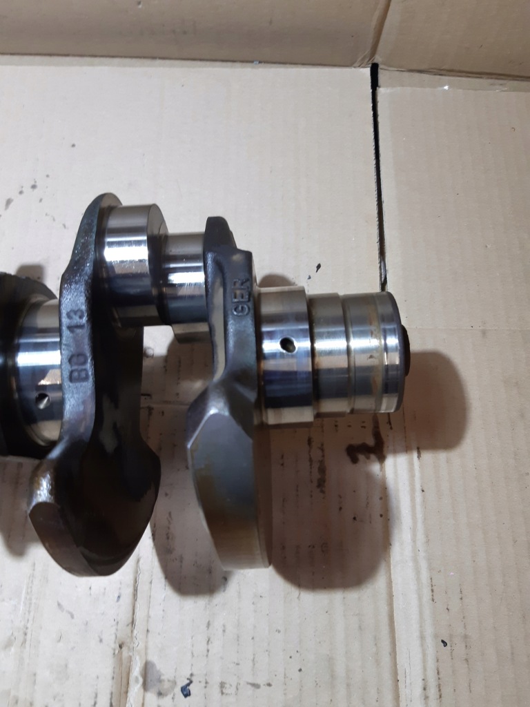 Audi q5 8r 3.2 fsi cal wał колінчастий 06e101r Ціна