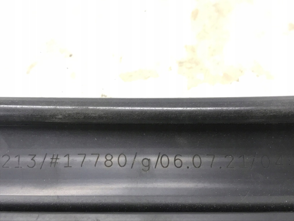 фото №10, Рамка дверь прокладка mercedes w213 kombi задняя