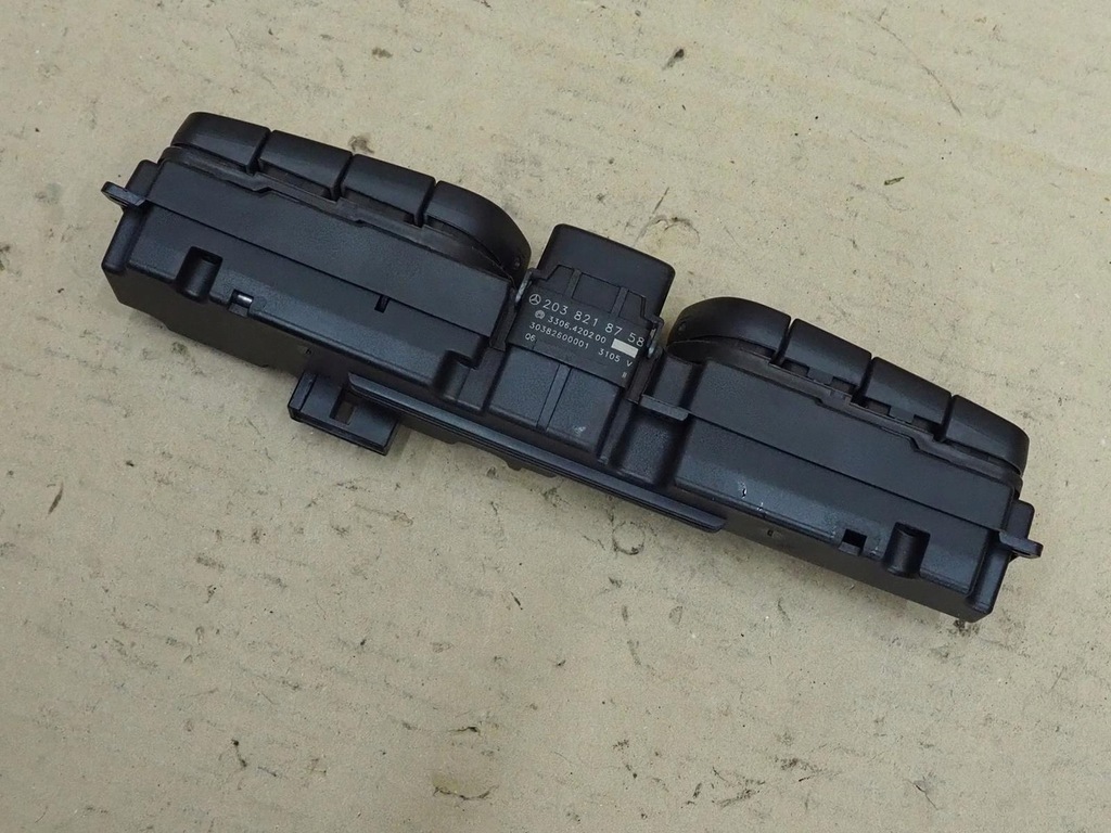 фото №10, Mercedes w203 панель управление 2038218758