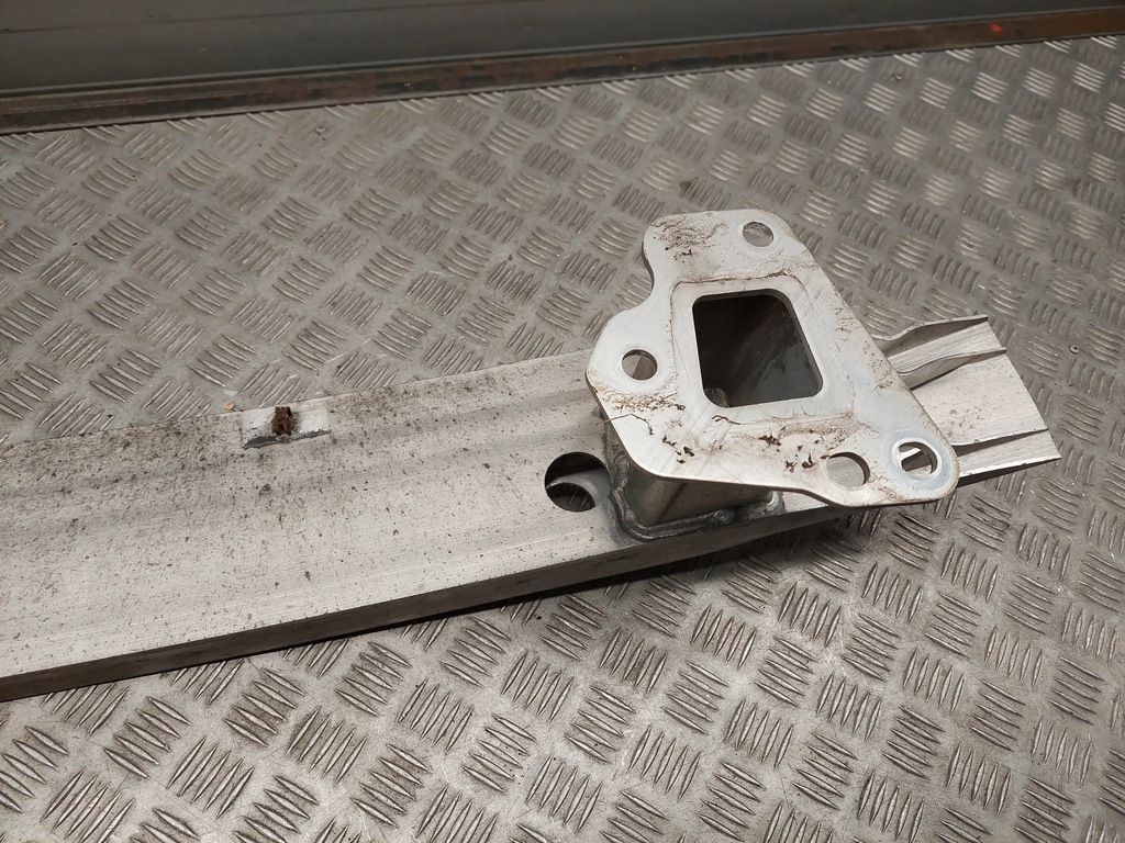 фото №9, Chevrolet camaro 23349754 задній балка задні