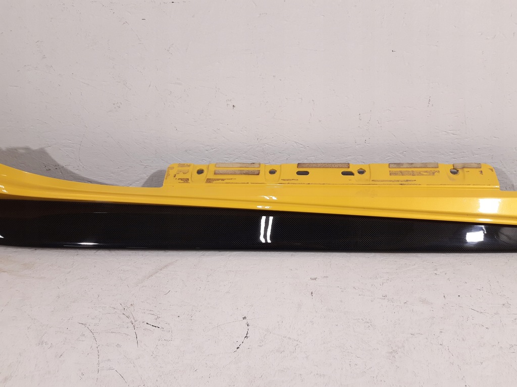 фото №5, Ferrari 488 pista карбон порог молдинг