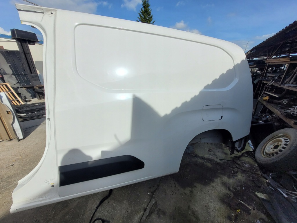 Купити Крила задній ліва toyota proace city