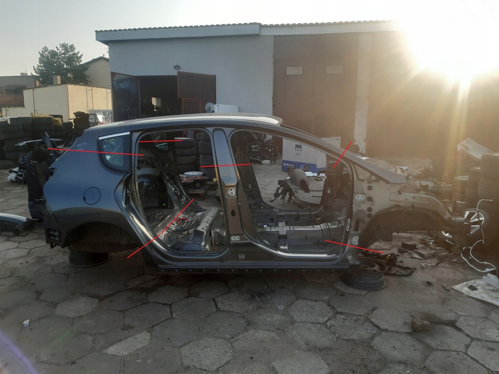 фото №1, Поріг блок двигуна середній правий peugeot 3008