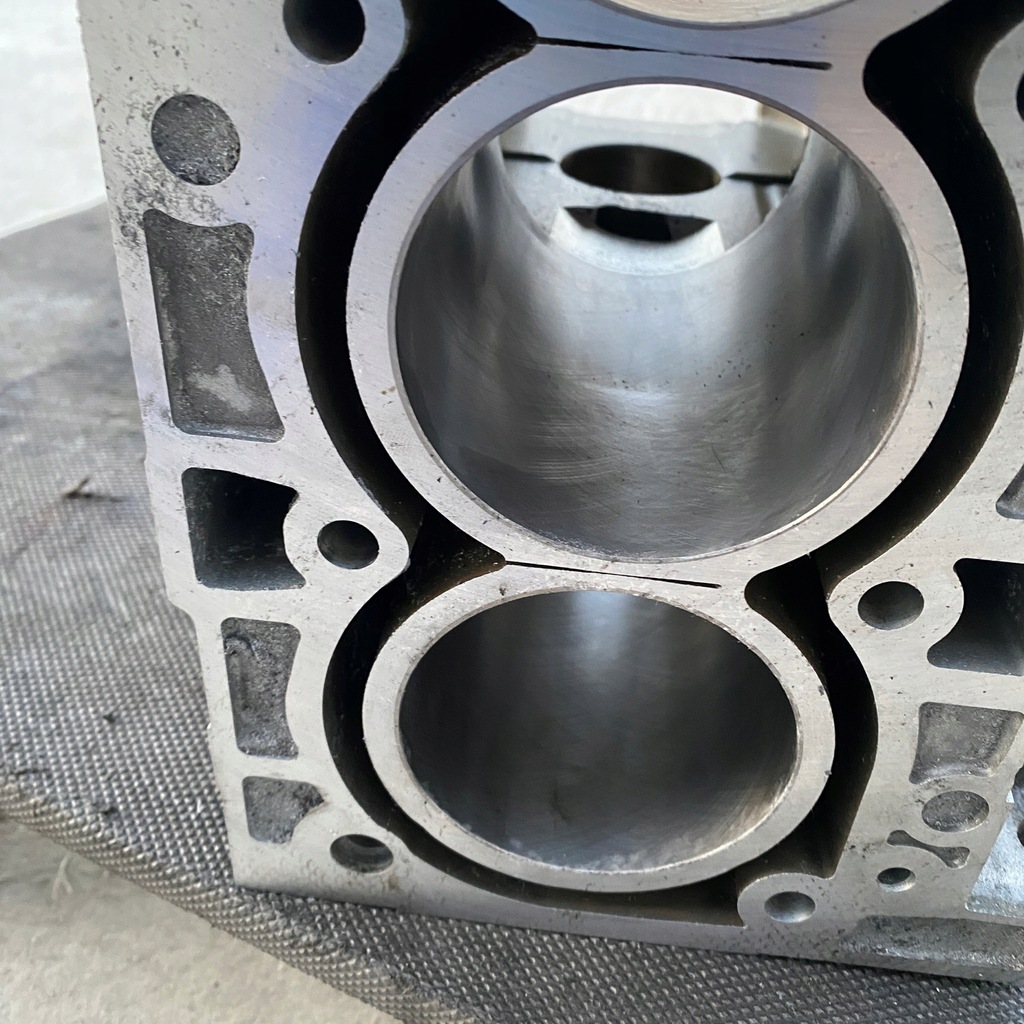 фото №14, Блок двигуна ford focus volvo mk2 mk3 1.6 ecoboost nowe втулки !!!