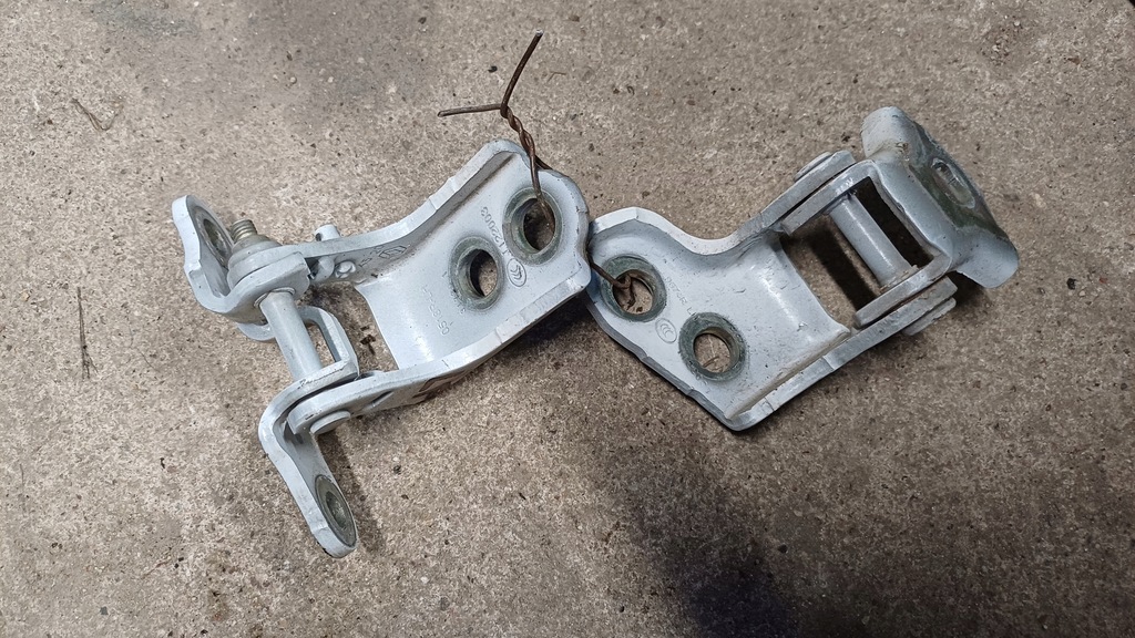 фото №1, Renault captur ii 19- петля двері лівий передній