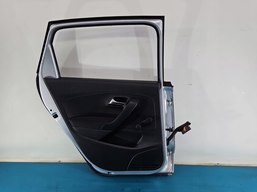 фото №10, Двері задня ліва задні vw polo v 6r 09- сріблястий la7w