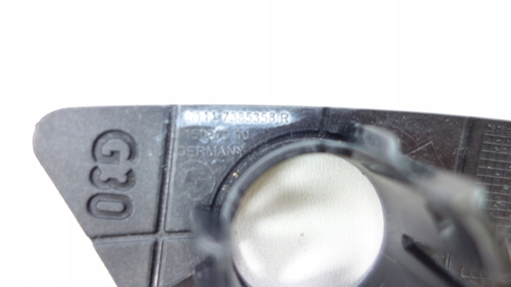 Держатели датчиков pdc левая правое bmw 5 g30 g31 17- 7385357 7385358 Недорого