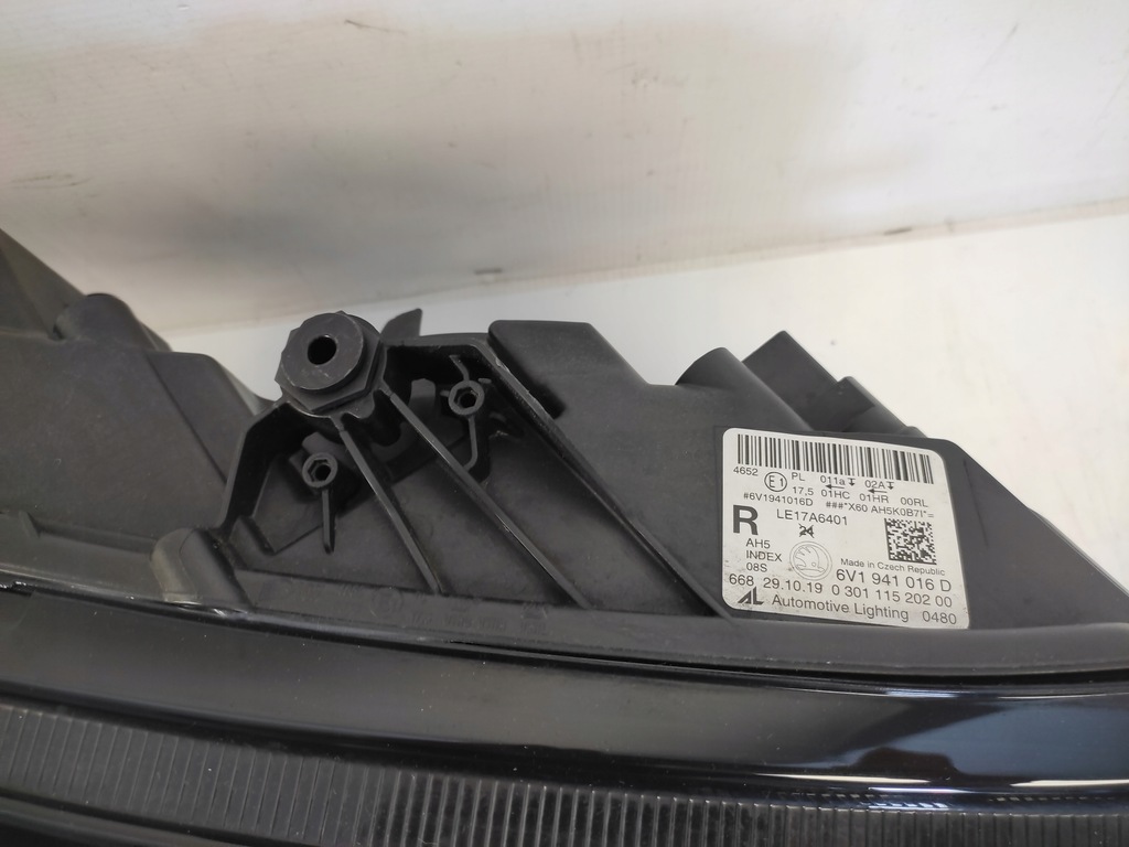 фото №7, Skoda fabia iii lift 6v1 лампа правая перед 2018-