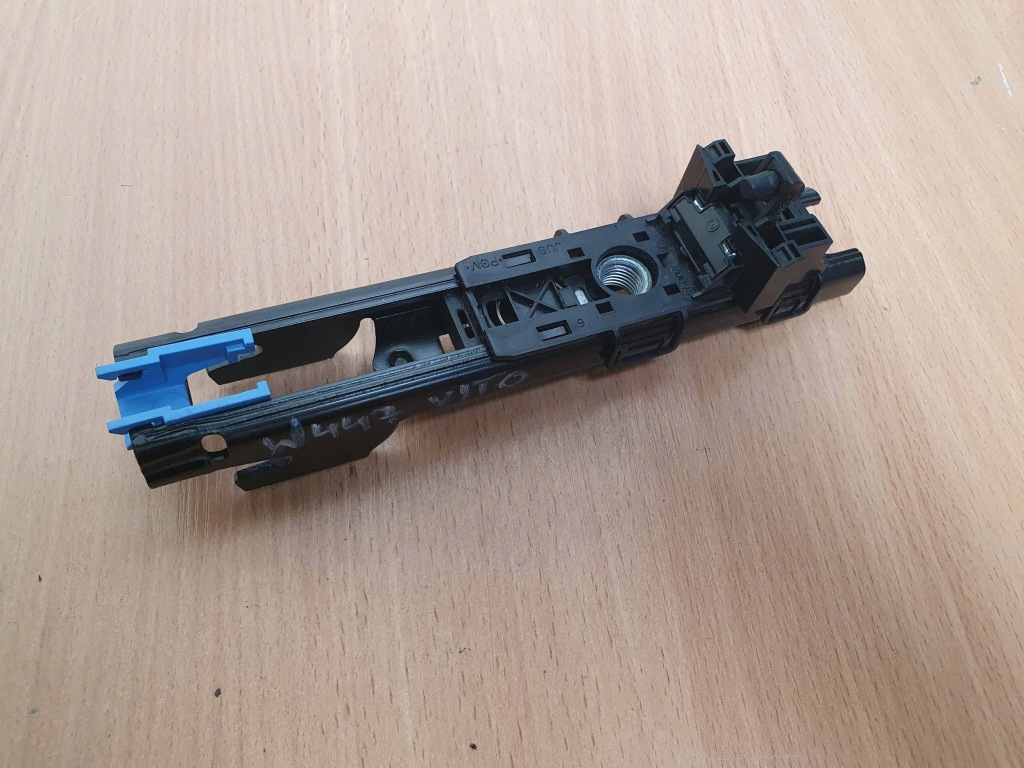 Купить Ползунок регулировки поперечина безопасности mercedes vito viano w447 a4478600087