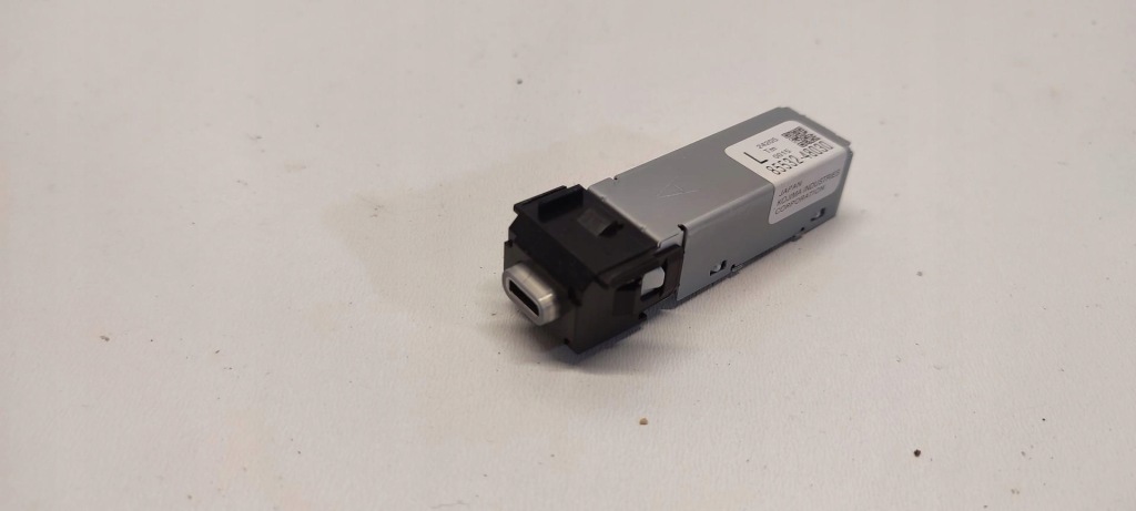 Купити Mazda 2 toyota yaris iv роз'єм usb 85532-48030