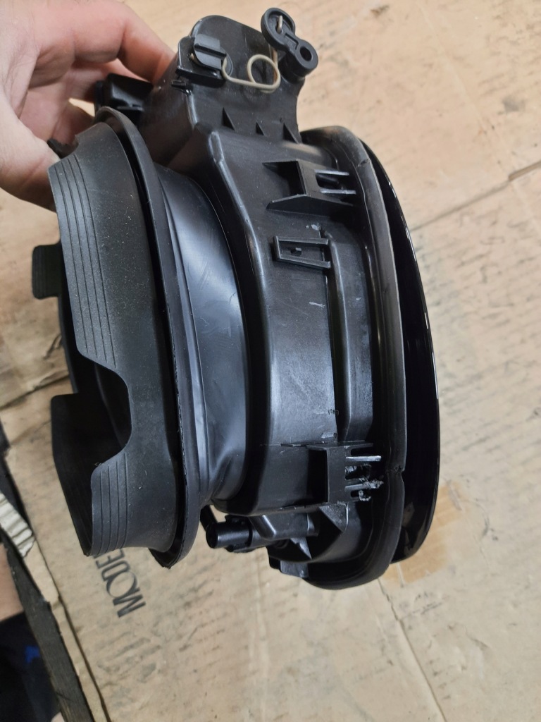 фото №5, Bmw 1 f20 f21 lift 18r. крышка заливной топлива