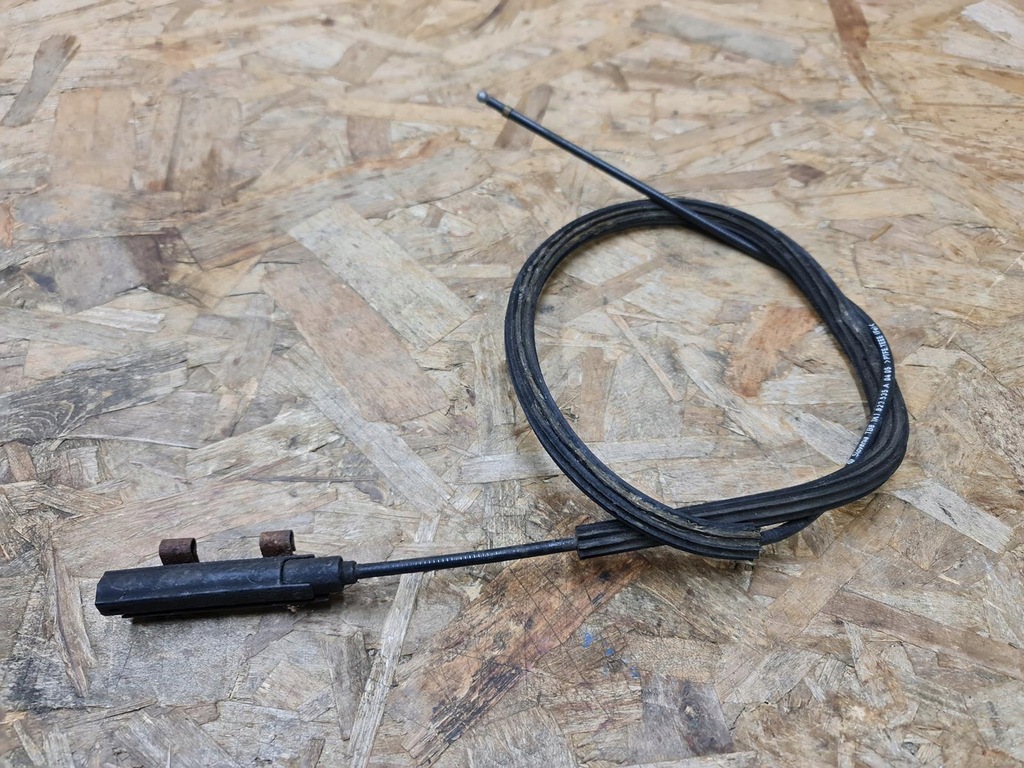 фото №10, Трос відкривання капот передньої vw golf v jetta