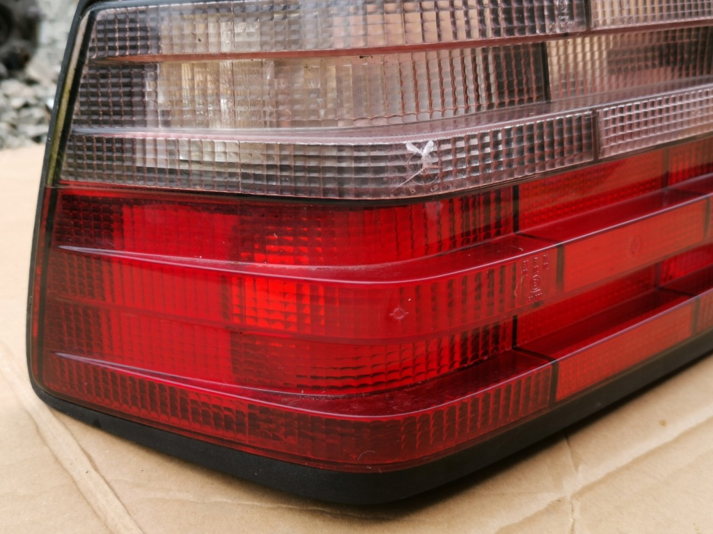 Лампа задній ліва права mercedes w124 sedan e-klasa Доставка