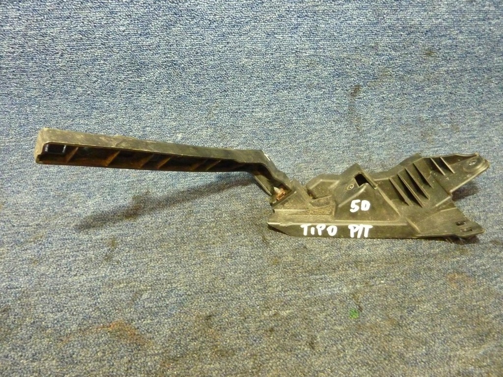 фото №1, Напрямна бампера fiat tipo 5d 2015- правий задній