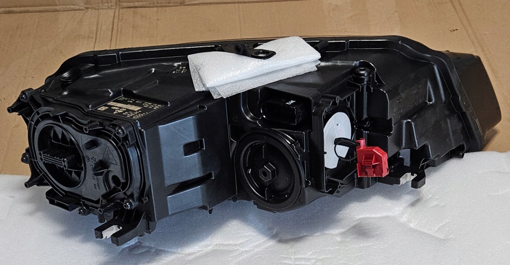 Купить Audi a8 d4 рестайлинг  4h0 13-17 фонари full led диодный левая + правый  новая