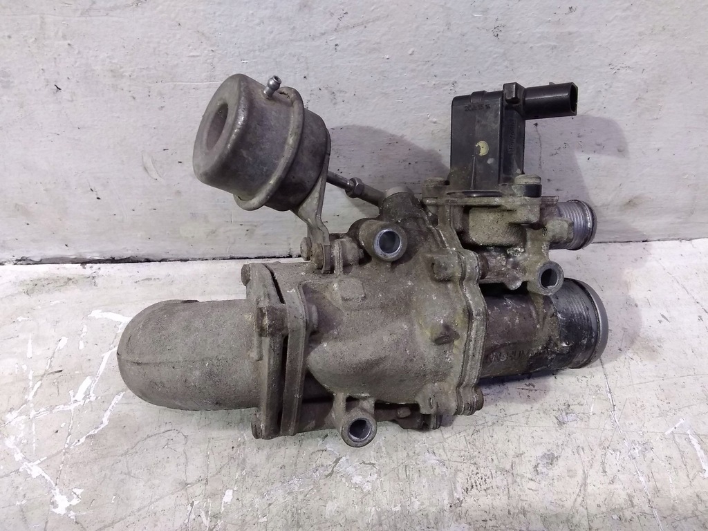 фото №1, Land rover discovery 4 - lr4 2015 клапан egr