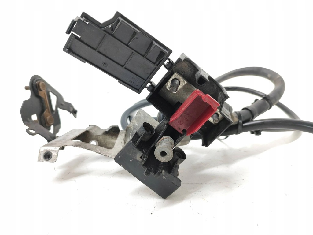 Volkswagen touareg i 2004 plus / клемма / шланг аккумулятор Недорого