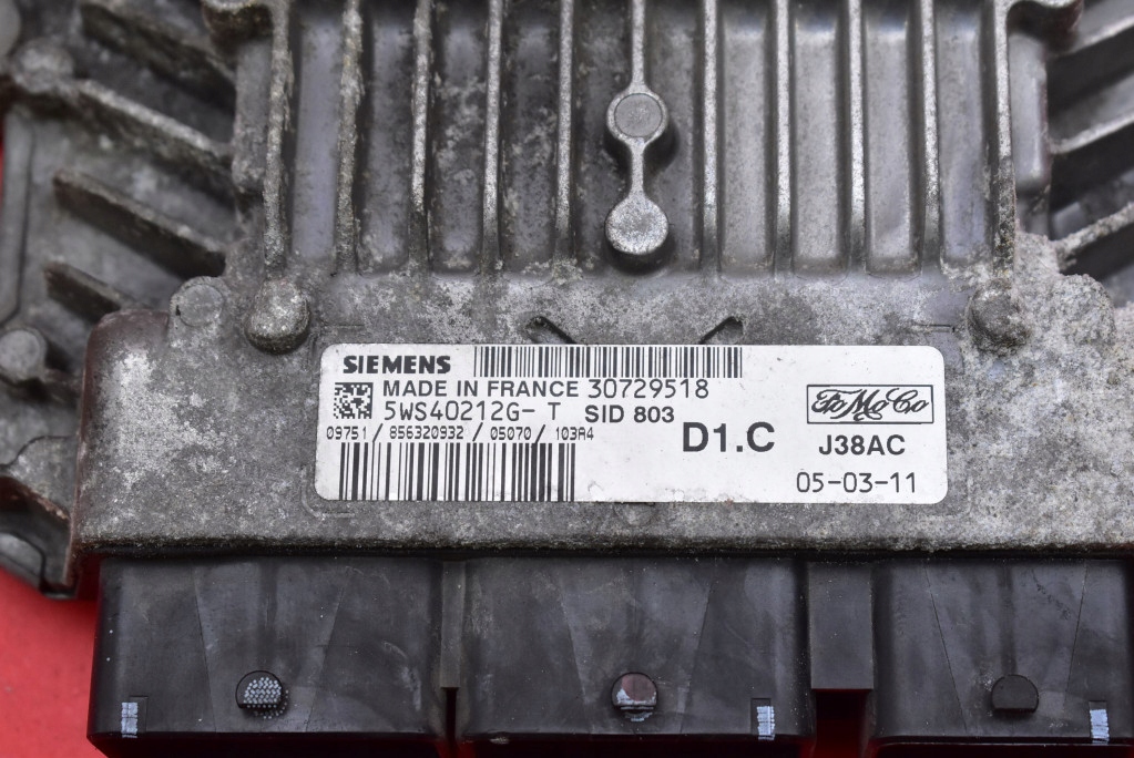 фото №7, Бортовой компьютер блок управления двигателя 30729518 volvo v50 2.0 d 136 km 03-11