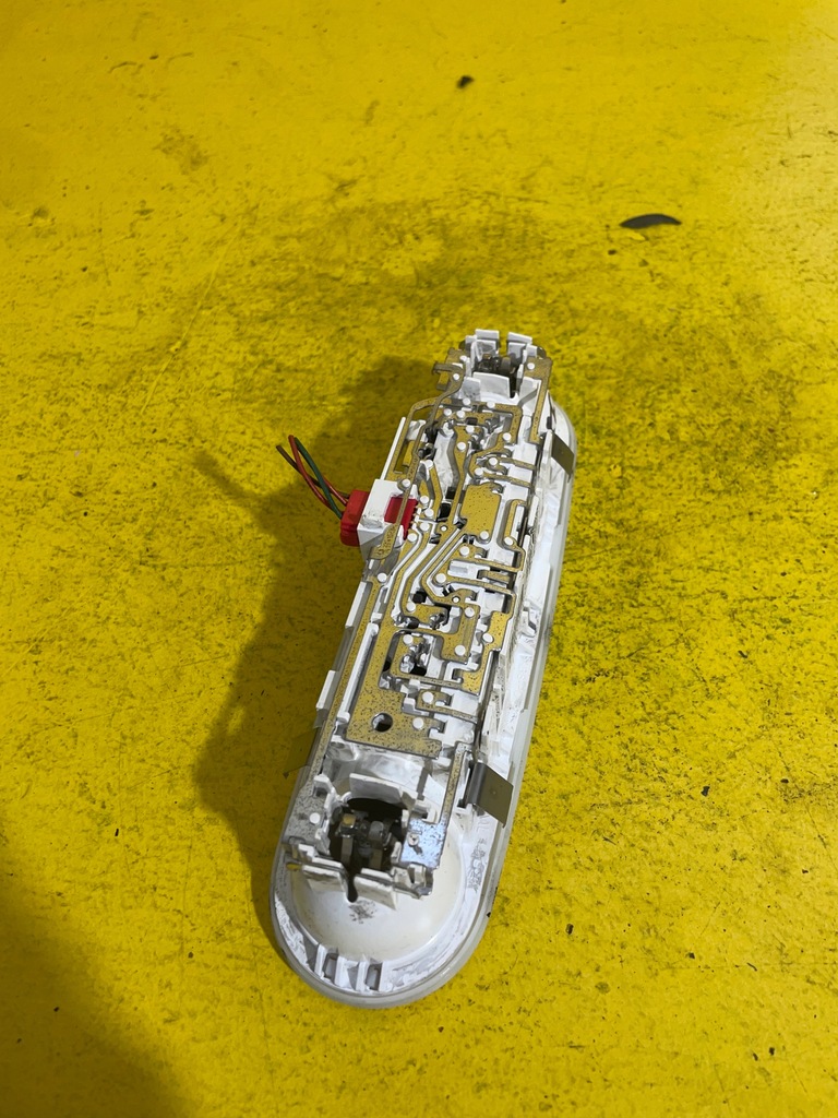 фото №4, Audi a4 b8 - лампа podusfitka