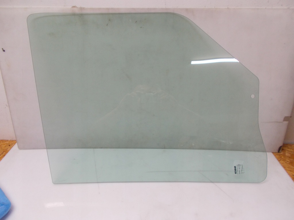 фото №1, Стекло дверь правая опускная iveco daily 2014-