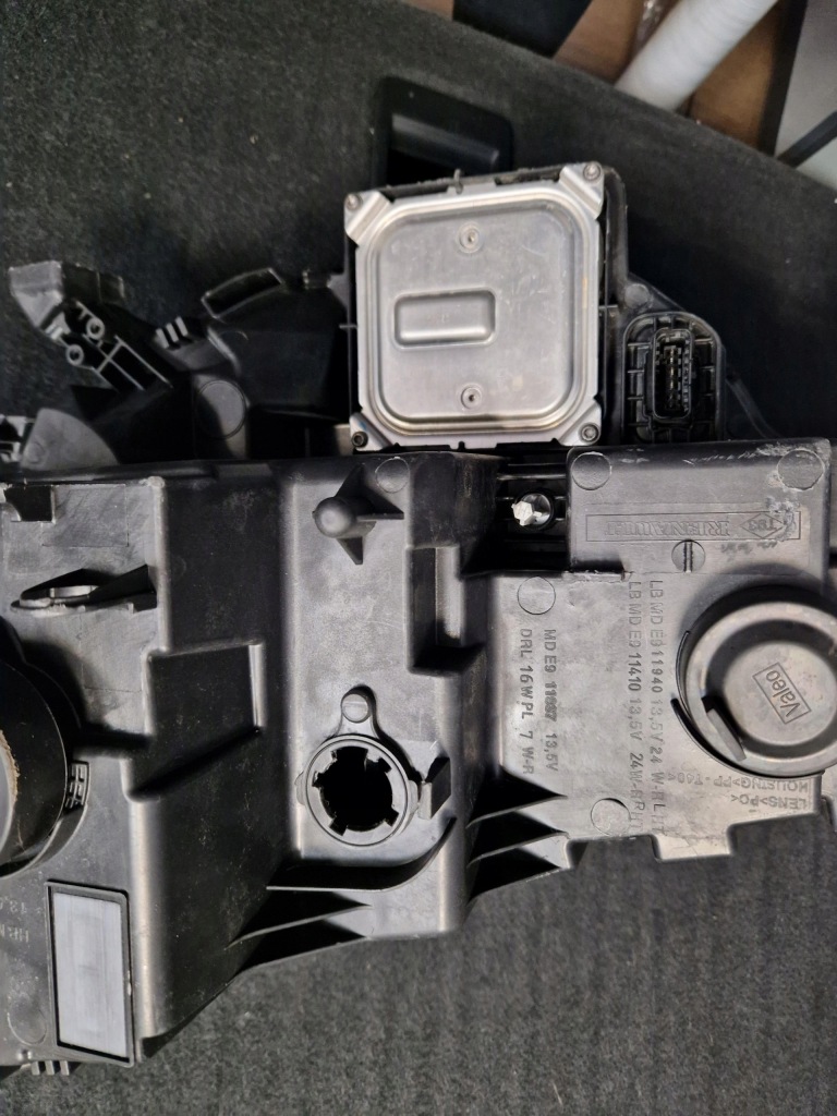 Фара правая  перед передняя full led pure vision renaul megane iv 260106126r с Разборки