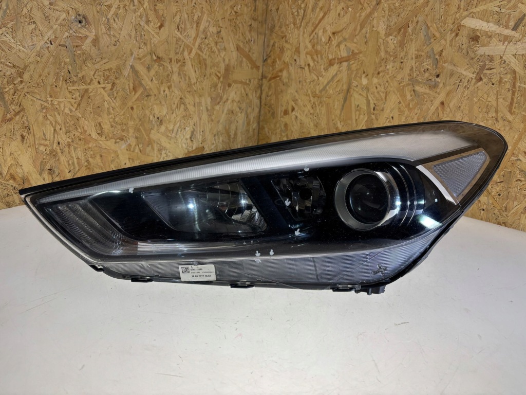 фото №1, Hyundai tucson tl 2017 лампы передние