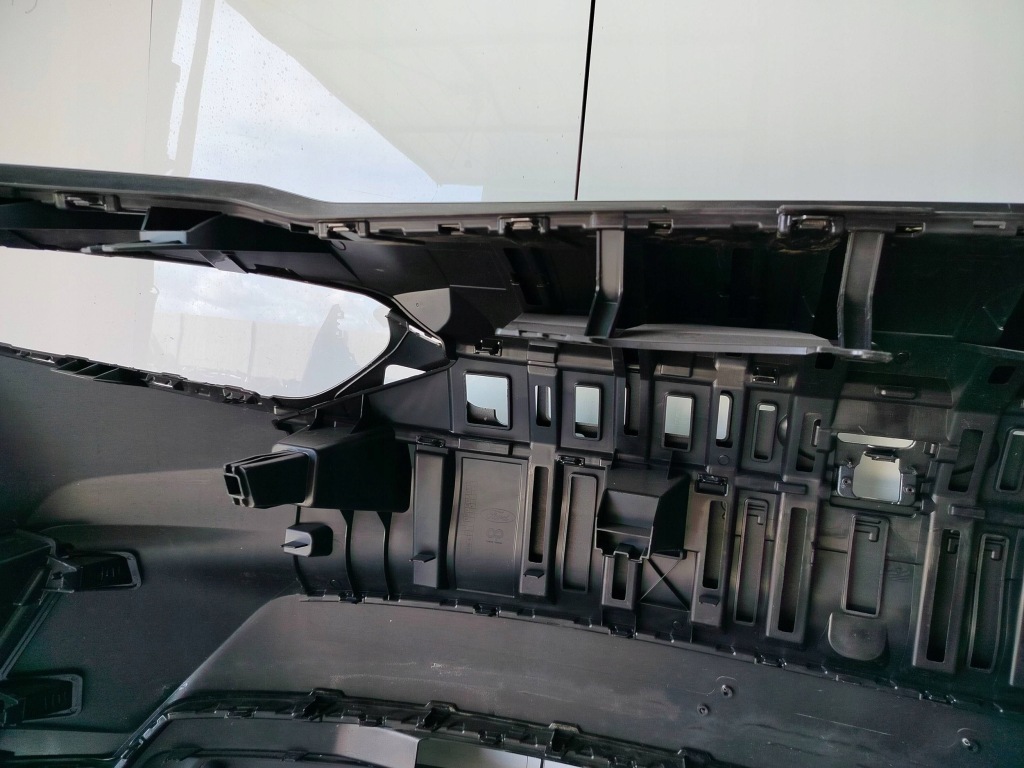 Бампер перед передній ford capri ev 2024- super стан Зі Шроту