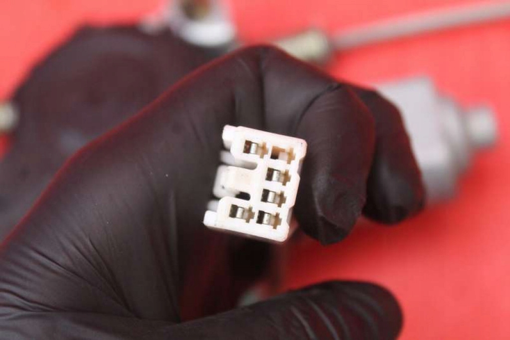 фото №5, Подъемник стекло левый перед eu 36301-61892 mazda mpv 2 ii lw 99-03