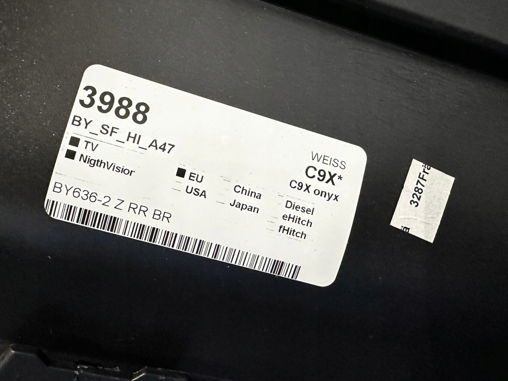 Bentley bentayga задний бампер 36a807511 36a807301 Оригинал