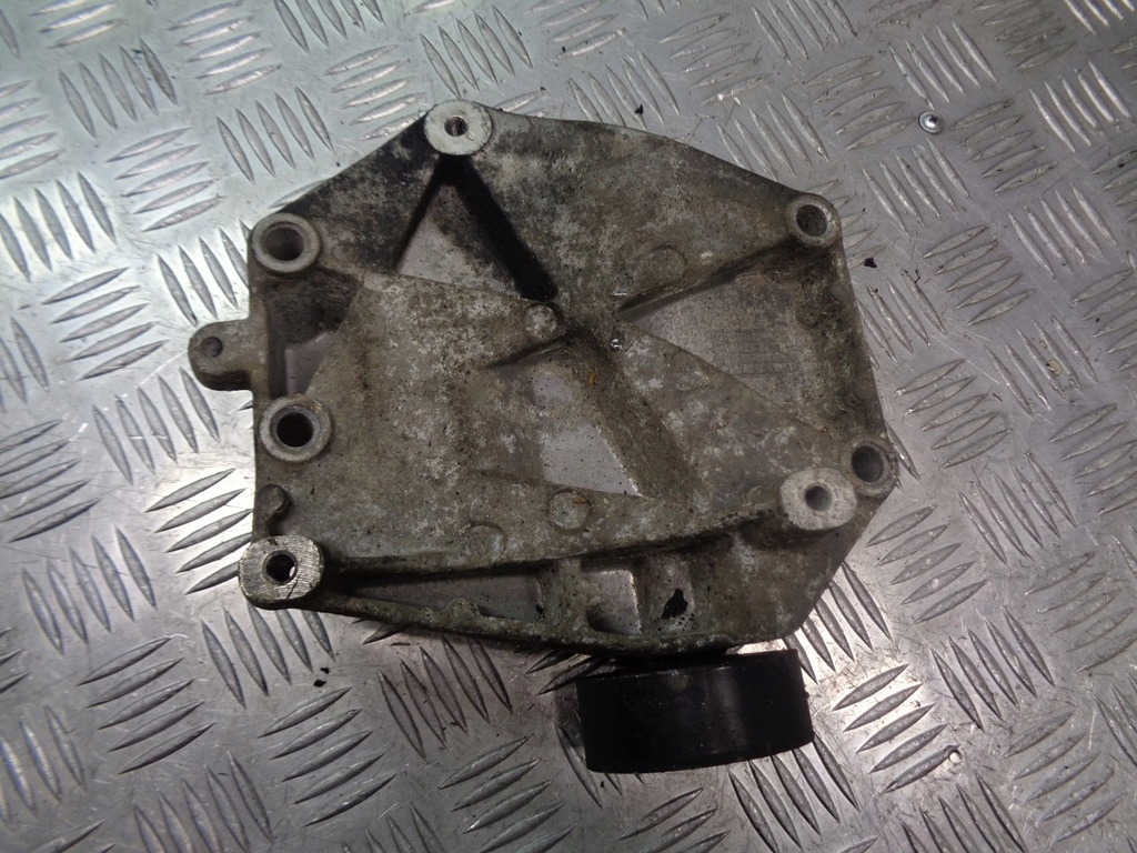 фото №1, Кронштейн кронштейн генератора opel vectra c 1.9 cdti