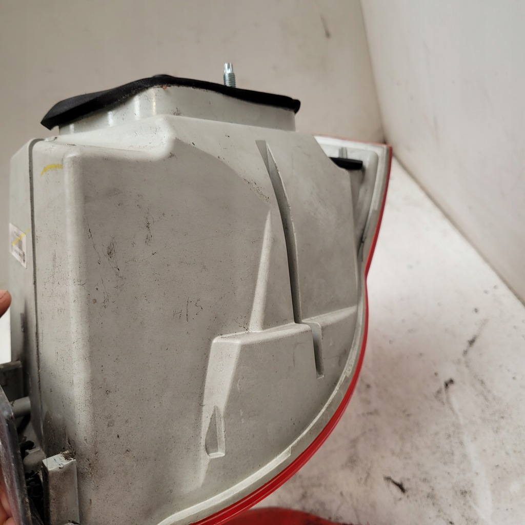 фото №6, Vw jetta лампа задня задня ліва 1k5945095m