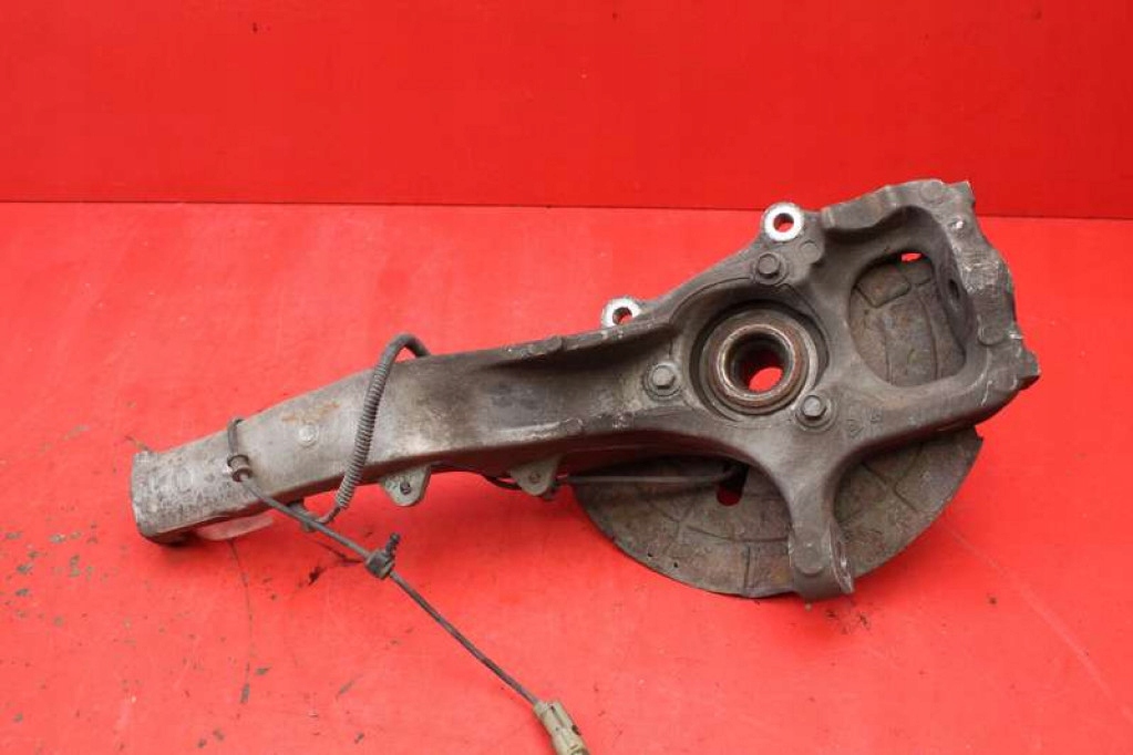 фото №10, Поворотный кулак ступица правая перед jeep grand cherokee iii wk 4.7 v8 238 km 04-10