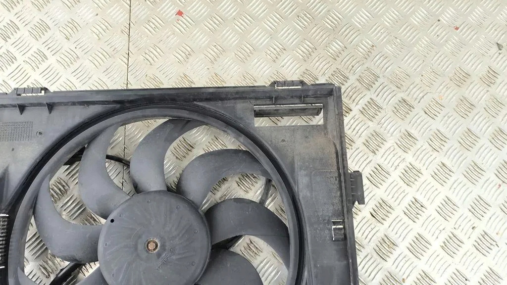 фото №13, Радиатор wody bmw 3 f30, f80 15272311 2.0l дизель 2013