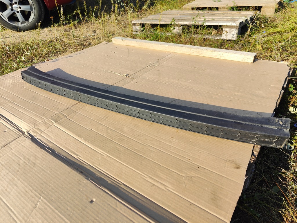 фото №10, Skoda kodiaq молдинг бампера решётка задняя 565807423b