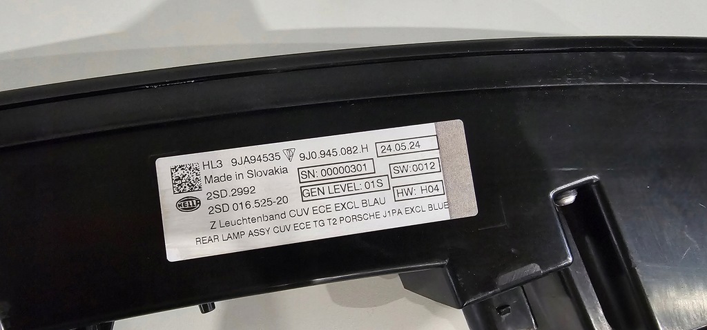 фото №12, Лампи задні porsche taycan 9j0 cross turismo ліва права накладка 19-24 оригінальний номер