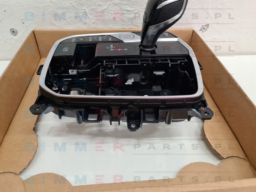 фото №6, Bmw g05 g06 панель консолі центральної домкрат передач 61315a53746 61315a53764