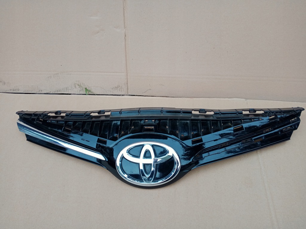 фото №1, Toyota avensis t27 lift решётка радиатора решётка радиатора 2015-18r