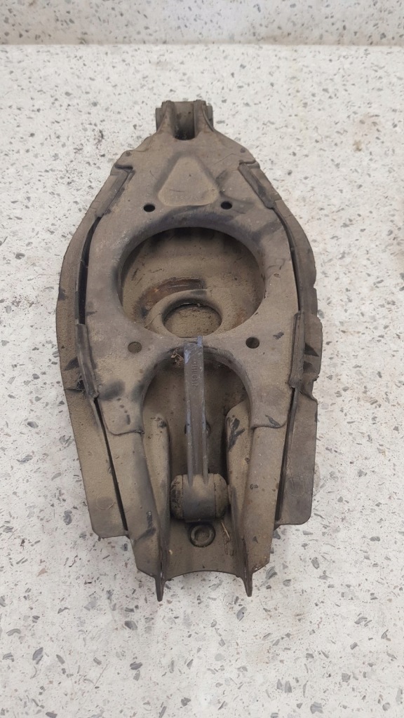 Рычаг задний  задний mercedes левый правый sl r129 Цена