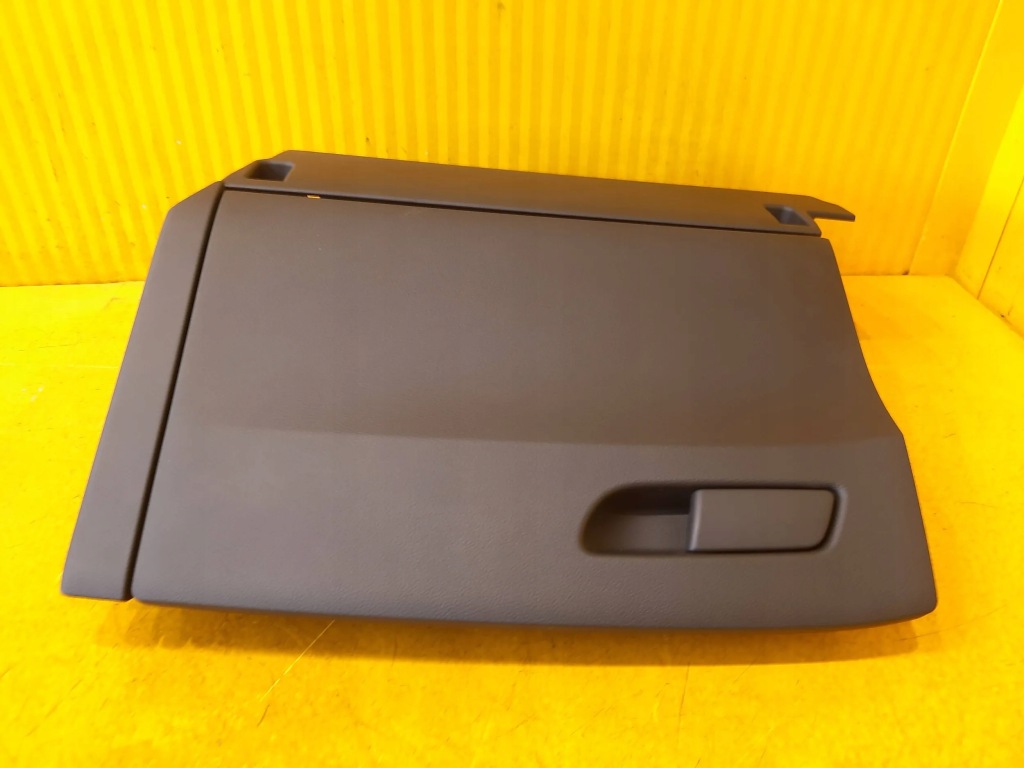 фото №1, Audi a4 b9 бардачок пасажира 8w1857035