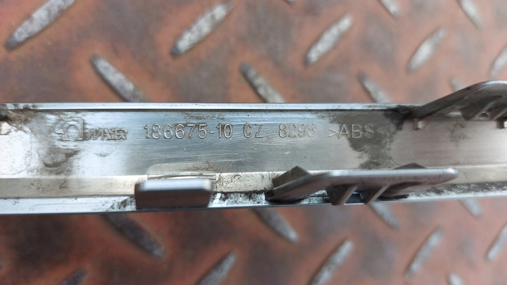 фото №16, Молдинг декоративная средняя bmw 2 u06 24-