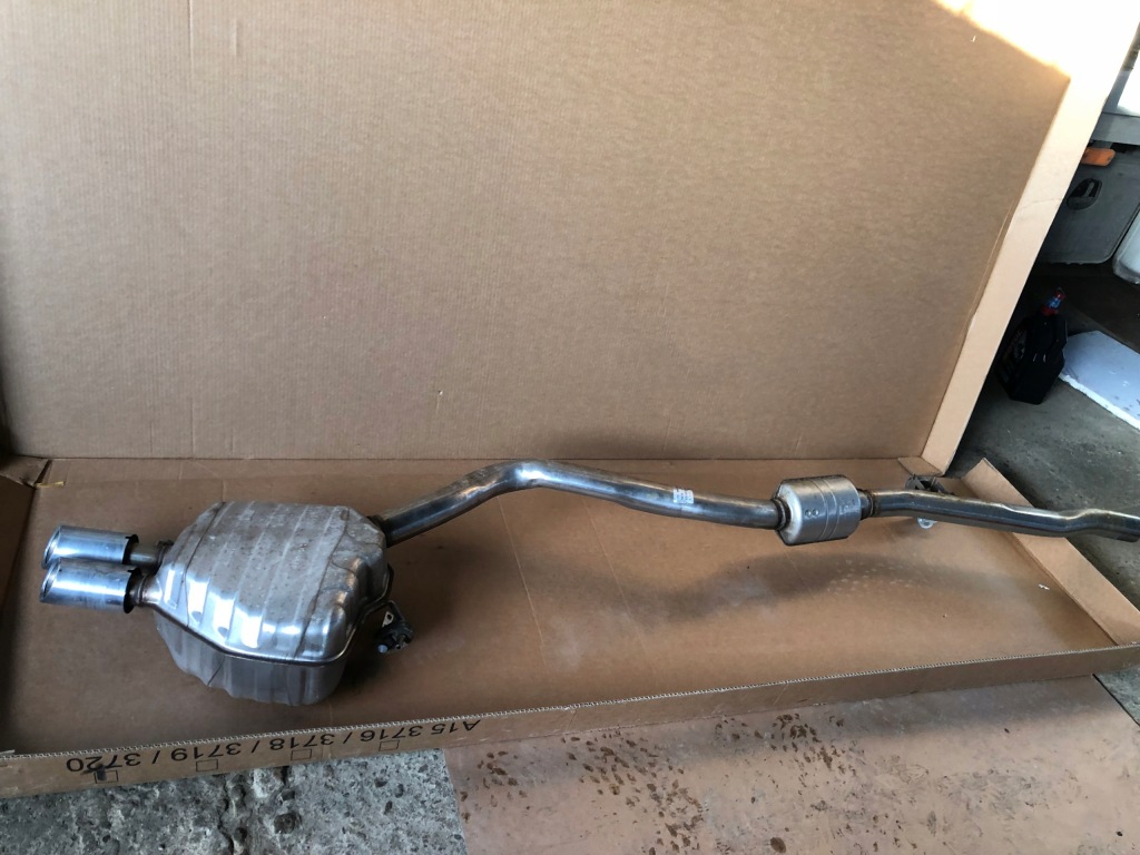 фото №1, Audi a5 sportback 8t 2.0 tdi гаситель выхлоп orginał новый 2016r