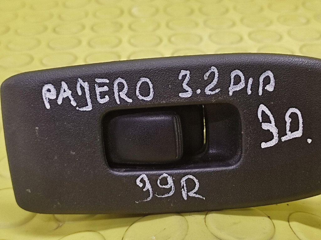 фото №9, Mitsubishi pajero 3 переключатель окон mr444892