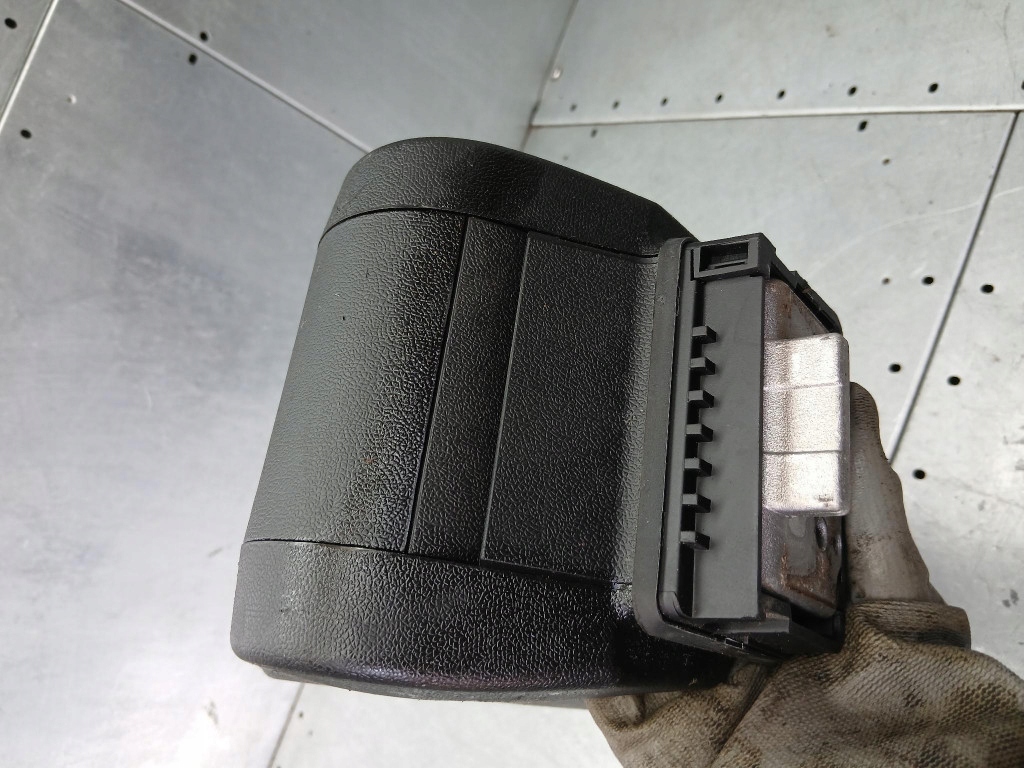 фото №8, Подлокотник alfa romeo 147 1.9jtd 03r