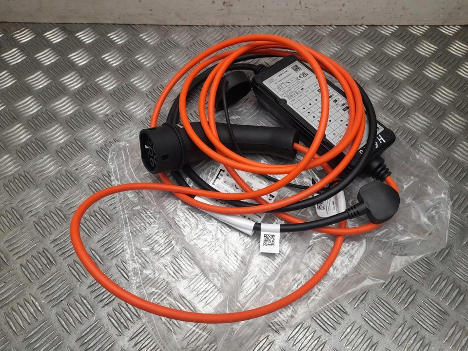 Кабель к зарядки транспортного средства toyota c-hr 2 2024 g9060ym131 в Украине